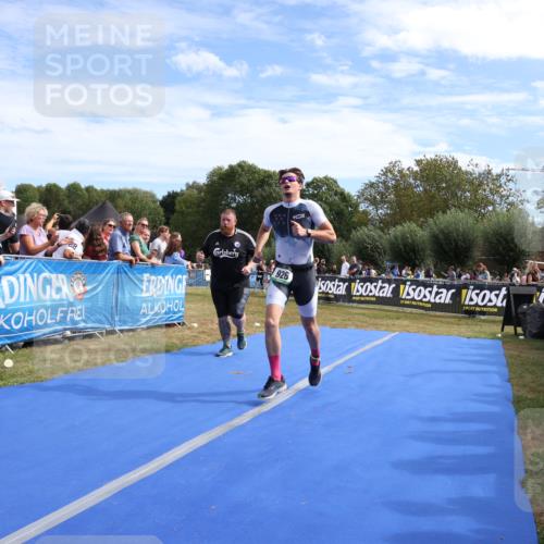 31.08.2025 - Elbe Triathlon Hamburg Strokosch-Dieckow http://msf.ph/oto/8655723 31.08.2025 11:53:38 Ziel 926, 1114, 1575 meine-sportfotos.de