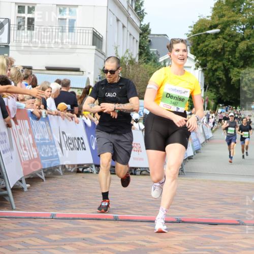 31.08.2025 - 21. Blankeneser Heldenlauf Strokosch-Dieckow http://msf.ph/oto/8655724 31.08.2025 10:59:40 Ziel 3551, 3467, 3683 meine-sportfotos.de