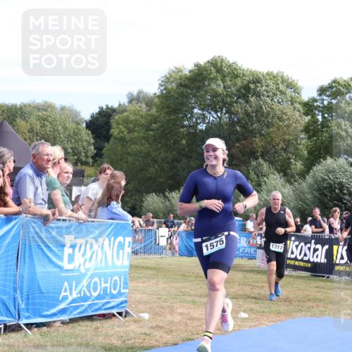 31.08.2025 - Elbe Triathlon Hamburg Strokosch-Dieckow http://msf.ph/oto/8655731 31.08.2025 11:53:45 Ziel 1317, 1431, 1575 meine-sportfotos.de