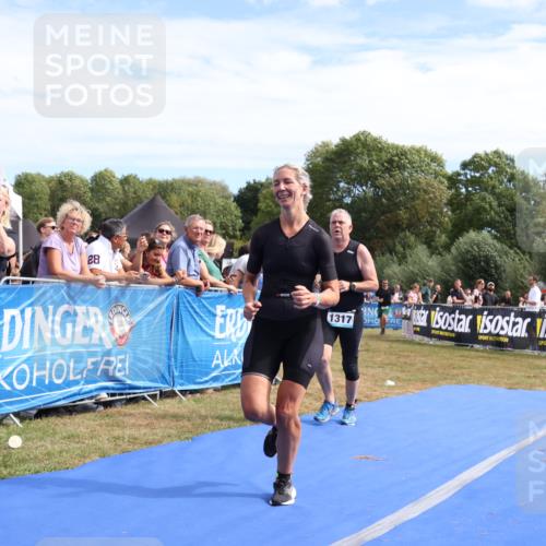 31.08.2025 - Elbe Triathlon Hamburg Strokosch-Dieckow http://msf.ph/oto/8655743 31.08.2025 11:53:49 Ziel 588, 1317, 1431, 1575 meine-sportfotos.de