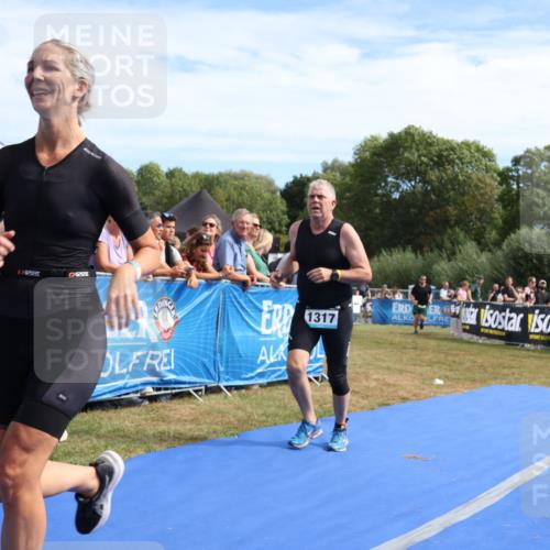 31.08.2025 - Elbe Triathlon Hamburg Strokosch-Dieckow http://msf.ph/oto/8655745 31.08.2025 11:53:49 Ziel 588, 1317, 1431, 1575 meine-sportfotos.de