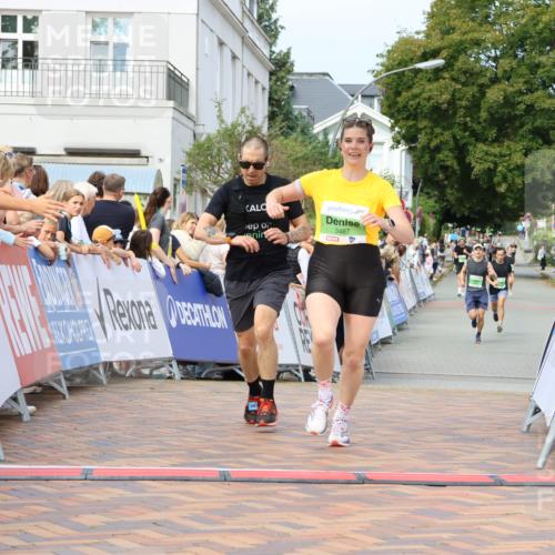 31.08.2025 - 21. Blankeneser Heldenlauf Strokosch-Dieckow http://msf.ph/oto/8655756 31.08.2025 10:59:40 Ziel 3551, 3467, 3683 meine-sportfotos.de