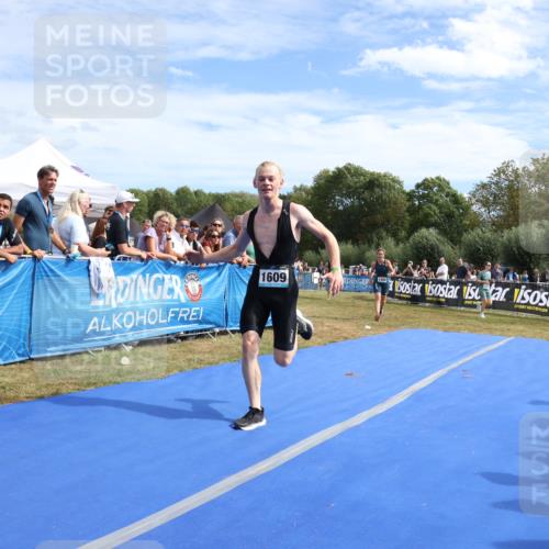 31.08.2025 - Elbe Triathlon Hamburg Strokosch-Dieckow http://msf.ph/oto/8655855 31.08.2025 11:55:13 Ziel 677, 1492, 1609 meine-sportfotos.de