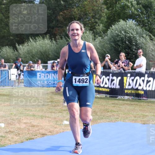31.08.2025 - Elbe Triathlon Hamburg Strokosch-Dieckow http://msf.ph/oto/8655862 31.08.2025 11:55:15 Ziel 677, 1492, 1609 meine-sportfotos.de