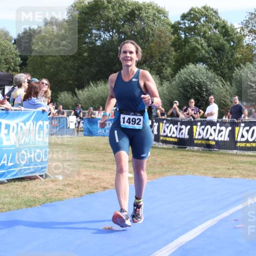 31.08.2025 - Elbe Triathlon Hamburg Strokosch-Dieckow http://msf.ph/oto/8655865 31.08.2025 11:55:15 Ziel 677, 1492, 1609 meine-sportfotos.de