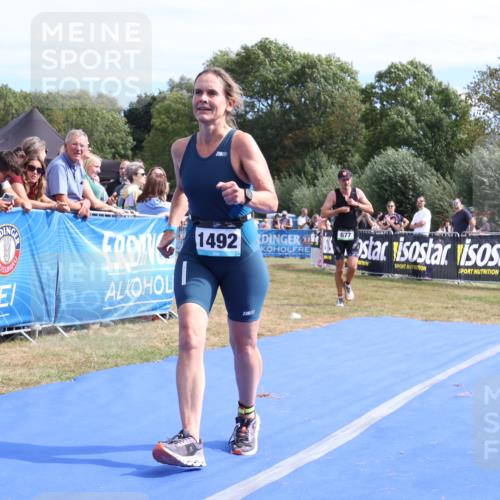 31.08.2025 - Elbe Triathlon Hamburg Strokosch-Dieckow http://msf.ph/oto/8655868 31.08.2025 11:55:16 Ziel 677, 1492, 1609 meine-sportfotos.de