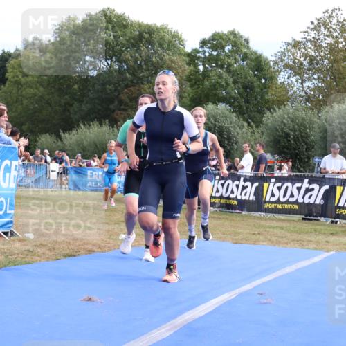 31.08.2025 - Elbe Triathlon Hamburg Strokosch-Dieckow http://msf.ph/oto/8655919 31.08.2025 11:56:08 Ziel 930, 931, 988, 1484 meine-sportfotos.de