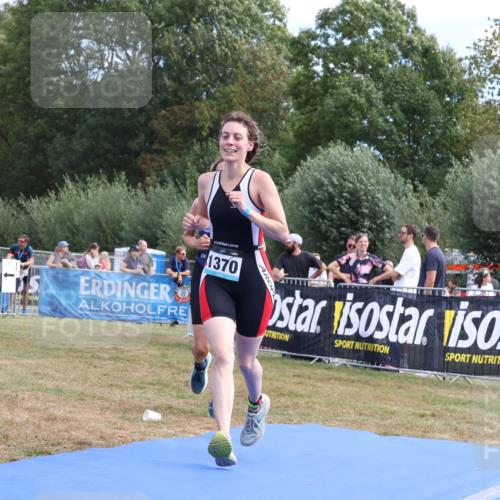 31.08.2025 - Elbe Triathlon Hamburg Strokosch-Dieckow http://msf.ph/oto/8655930 31.08.2025 11:56:20 Ziel 920, 1370 meine-sportfotos.de