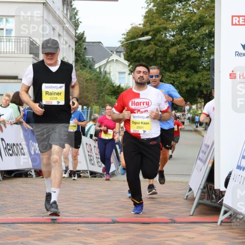 31.08.2025 - 21. Blankeneser Heldenlauf Strokosch-Dieckow http://msf.ph/oto/8656020 31.08.2025 10:31:57 Ziel 2222, 2567, 2077, 2407, 2462, 2734, 2735, 2105, 2278, 2228, 2501 meine-sportfotos.de