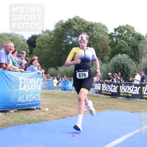 31.08.2025 - Elbe Triathlon Hamburg Strokosch-Dieckow http://msf.ph/oto/8656021 31.08.2025 11:57:35 Ziel 836, 1519 meine-sportfotos.de