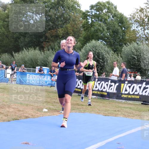 31.08.2025 - Elbe Triathlon Hamburg Strokosch-Dieckow http://msf.ph/oto/8656054 31.08.2025 11:58:04 Ziel 809, 1276, 1393, 1476 meine-sportfotos.de