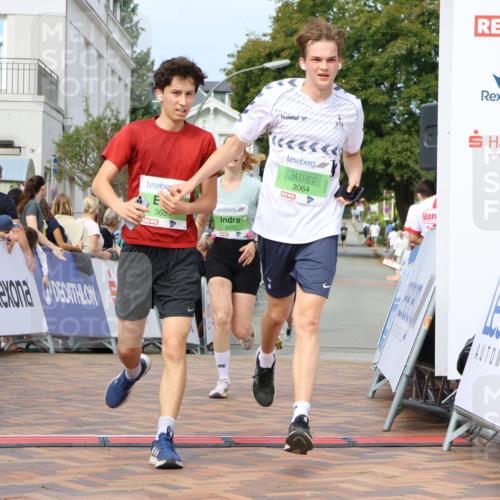 31.08.2025 - 21. Blankeneser Heldenlauf Strokosch-Dieckow http://msf.ph/oto/8656071 31.08.2025 10:58:35 Ziel 3064, 3651, 3457 meine-sportfotos.de