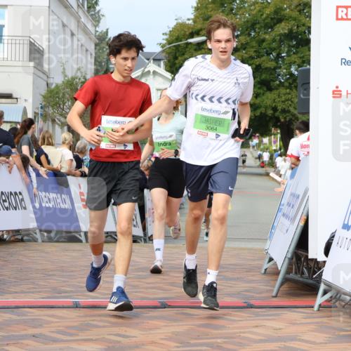 31.08.2025 - 21. Blankeneser Heldenlauf Strokosch-Dieckow http://msf.ph/oto/8656076 31.08.2025 10:58:35 Ziel 3064, 3651, 3457 meine-sportfotos.de