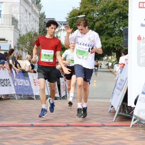 31.08.2025 - 21. Blankeneser Heldenlauf Strokosch-Dieckow http://msf.ph/oto/8656113 31.08.2025 10:58:35 Ziel 3064, 3651, 3457 meine-sportfotos.de