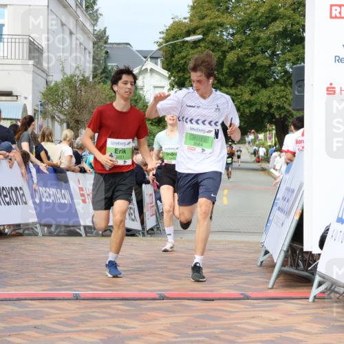 31.08.2025 - 21. Blankeneser Heldenlauf Strokosch-Dieckow http://msf.ph/oto/8656130 31.08.2025 10:58:35 Ziel 3064, 3651, 3457 meine-sportfotos.de