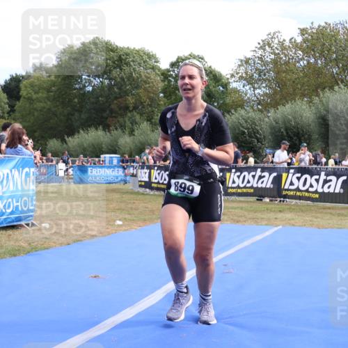 31.08.2025 - Elbe Triathlon Hamburg Strokosch-Dieckow http://msf.ph/oto/8656148 31.08.2025 11:59:18 Ziel 749, 899 meine-sportfotos.de