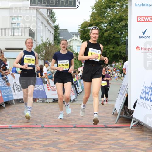 31.08.2025 - 21. Blankeneser Heldenlauf Strokosch-Dieckow http://msf.ph/oto/8656156 31.08.2025 10:31:36 Ziel 2664, 2740, 2406, 2190, 2092, 2079, 2653, 2155, 2443 meine-sportfotos.de