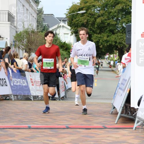31.08.2025 - 21. Blankeneser Heldenlauf Strokosch-Dieckow http://msf.ph/oto/8656160 31.08.2025 10:58:34 Ziel 3064, 3651, 3457 meine-sportfotos.de