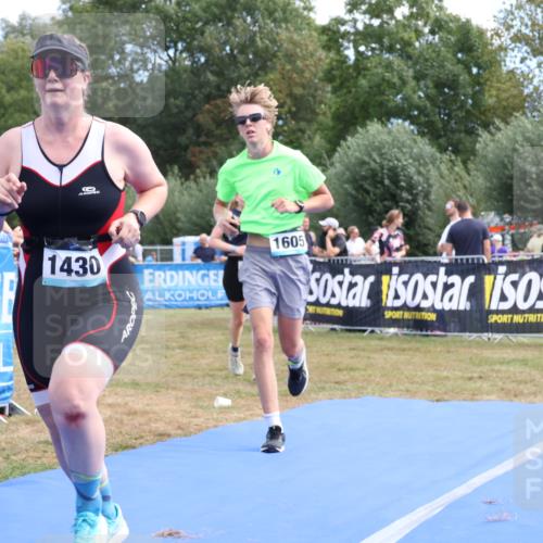 31.08.2025 - Elbe Triathlon Hamburg Strokosch-Dieckow http://msf.ph/oto/8656187 31.08.2025 11:59:43 Ziel 1377, 1430, 1530, 1588, 1610 meine-sportfotos.de