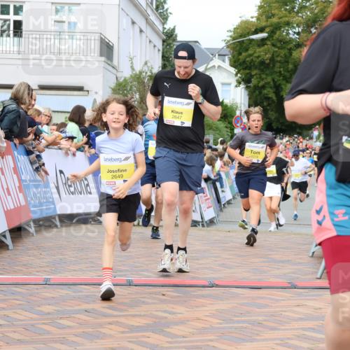 31.08.2025 - 21. Blankeneser Heldenlauf Strokosch-Dieckow http://msf.ph/oto/8656230 31.08.2025 10:31:22 Ziel 2551, 2776, 2307, 2097, 2649, 2647, 2399, 2103, 2274 meine-sportfotos.de