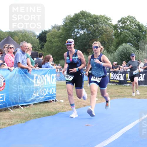 31.08.2025 - Elbe Triathlon Hamburg Strokosch-Dieckow http://msf.ph/oto/8656250 31.08.2025 12:00:38 Ziel 901, 1257, 1386, 1416, 1537 meine-sportfotos.de