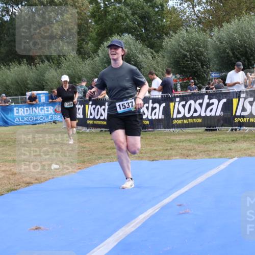 31.08.2025 - Elbe Triathlon Hamburg Strokosch-Dieckow http://msf.ph/oto/8656256 31.08.2025 12:00:40 Ziel 901, 1257, 1386, 1416, 1537 meine-sportfotos.de