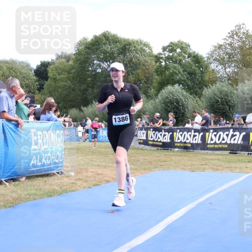 31.08.2025 - Elbe Triathlon Hamburg Strokosch-Dieckow http://msf.ph/oto/8656268 31.08.2025 12:00:44 Ziel 842, 901, 1386, 1416, 1486, 1537 meine-sportfotos.de
