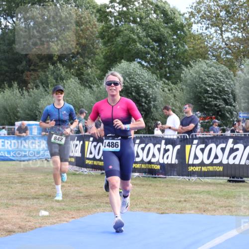 31.08.2025 - Elbe Triathlon Hamburg Strokosch-Dieckow http://msf.ph/oto/8656278 31.08.2025 12:00:49 Ziel 842, 1324, 1386, 1486, 1612 meine-sportfotos.de