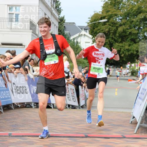 31.08.2025 - 21. Blankeneser Heldenlauf Strokosch-Dieckow http://msf.ph/oto/8656287 31.08.2025 10:58:08 Ziel 3389, 3514, 3425, 3387 meine-sportfotos.de