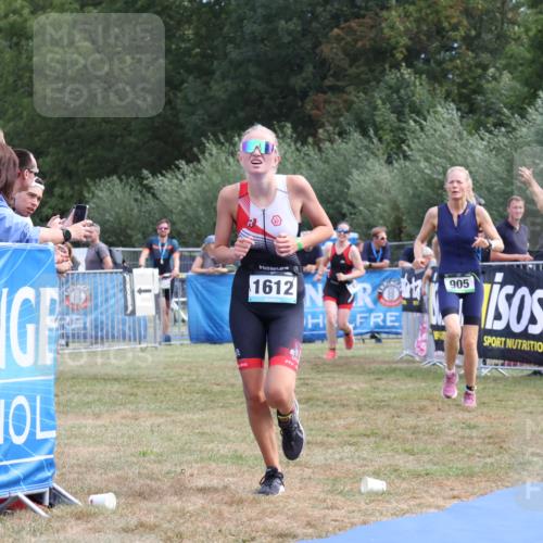 31.08.2025 - Elbe Triathlon Hamburg Strokosch-Dieckow http://msf.ph/oto/8656300 31.08.2025 12:00:56 Ziel 842, 905, 1324, 1438, 1486, 1612 meine-sportfotos.de
