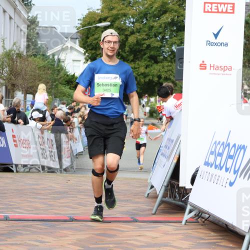 31.08.2025 - 21. Blankeneser Heldenlauf Strokosch-Dieckow http://msf.ph/oto/8656325 31.08.2025 10:58:03 Ziel 3389, 3460, 3425, 3387 meine-sportfotos.de