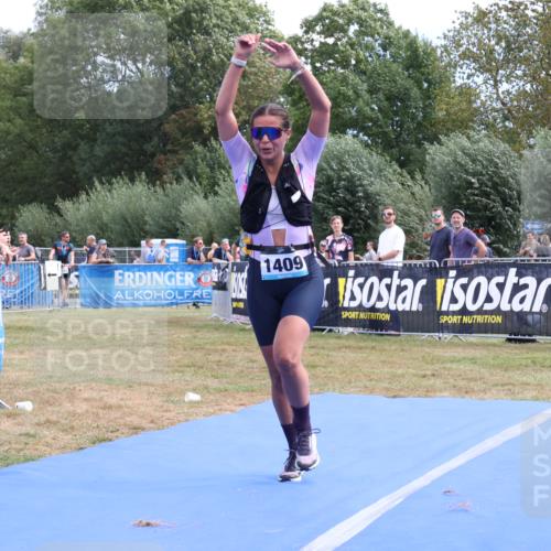 31.08.2025 - Elbe Triathlon Hamburg Strokosch-Dieckow http://msf.ph/oto/8656349 31.08.2025 12:01:21 Ziel 1409 meine-sportfotos.de