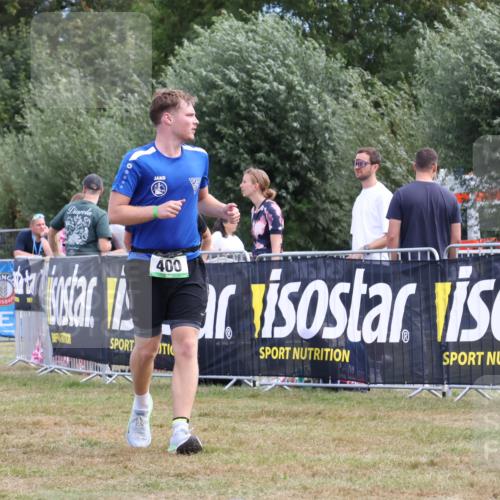 31.08.2025 - Elbe Triathlon Hamburg Strokosch-Dieckow http://msf.ph/oto/8656357 31.08.2025 12:01:42 Ziel 400, 914 meine-sportfotos.de