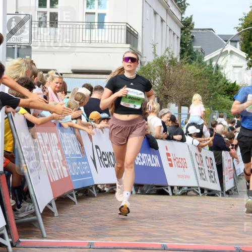 31.08.2025 - 21. Blankeneser Heldenlauf Strokosch-Dieckow http://msf.ph/oto/8656364 31.08.2025 10:58:02 Ziel 3389, 3460, 3425 meine-sportfotos.de