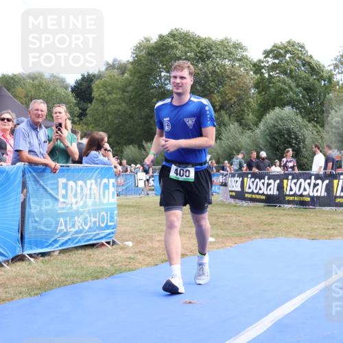 31.08.2025 - Elbe Triathlon Hamburg Strokosch-Dieckow http://msf.ph/oto/8656366 31.08.2025 12:01:46 Ziel 400, 914 meine-sportfotos.de