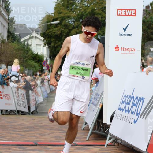 31.08.2025 - 21. Blankeneser Heldenlauf Strokosch-Dieckow http://msf.ph/oto/8656370 31.08.2025 10:57:55 Ziel 3421, 3460, 3539 meine-sportfotos.de
