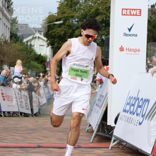31.08.2025 - 21. Blankeneser Heldenlauf Strokosch-Dieckow http://msf.ph/oto/8656376 31.08.2025 10:57:55 Ziel 3421, 3460, 3539 meine-sportfotos.de