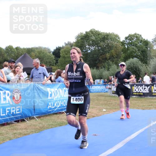 31.08.2025 - Elbe Triathlon Hamburg Strokosch-Dieckow http://msf.ph/oto/8656385 31.08.2025 12:02:42 Ziel 878, 1400 meine-sportfotos.de
