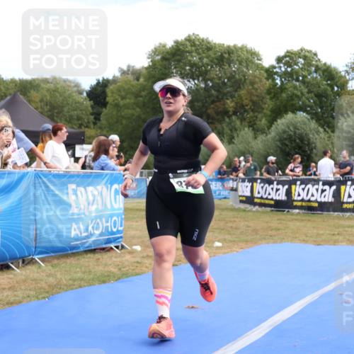 31.08.2025 - Elbe Triathlon Hamburg Strokosch-Dieckow http://msf.ph/oto/8656391 31.08.2025 12:02:43 Ziel 878, 1400 meine-sportfotos.de