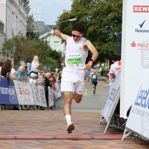 31.08.2025 - 21. Blankeneser Heldenlauf Strokosch-Dieckow http://msf.ph/oto/8656416 31.08.2025 10:57:55 Ziel 3421, 3460, 3539 meine-sportfotos.de