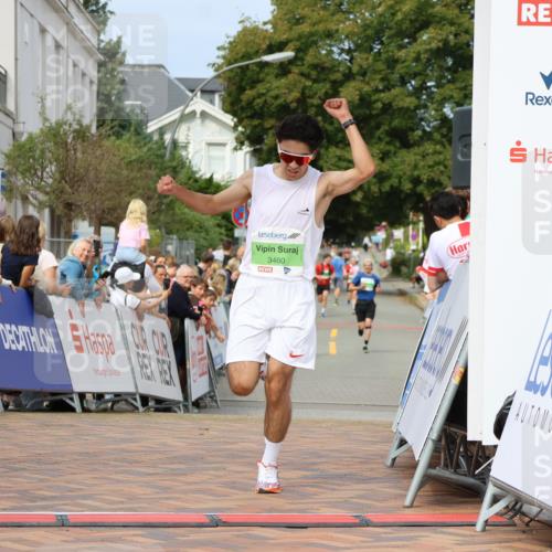 31.08.2025 - 21. Blankeneser Heldenlauf Strokosch-Dieckow http://msf.ph/oto/8656435 31.08.2025 10:57:55 Ziel 3421, 3460, 3539 meine-sportfotos.de