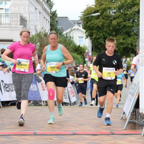 31.08.2025 - 21. Blankeneser Heldenlauf Strokosch-Dieckow http://msf.ph/oto/8656436 31.08.2025 10:30:51 Ziel 2179, 2594, 2376, 2279, 2168, 2600, 2206, 2309, 2310 meine-sportfotos.de