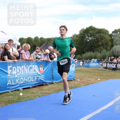 31.08.2025 - Elbe Triathlon Hamburg Strokosch-Dieckow http://msf.ph/oto/8656444 31.08.2025 12:03:24 Ziel 1340, 1475, 1590 meine-sportfotos.de