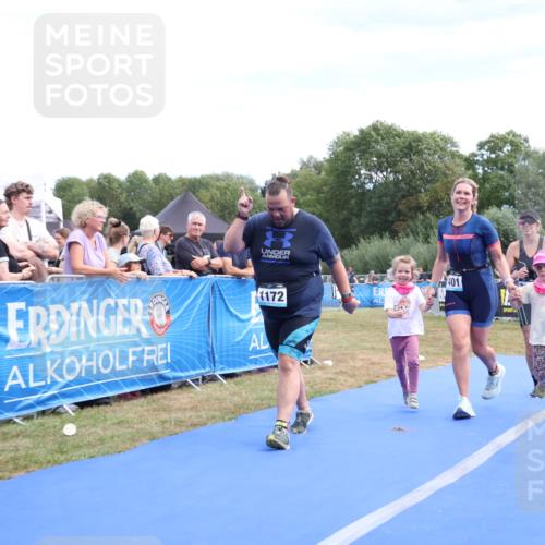 31.08.2025 - Elbe Triathlon Hamburg Strokosch-Dieckow http://msf.ph/oto/8656449 31.08.2025 12:03:51 Ziel 1172, 1387, 1401 meine-sportfotos.de