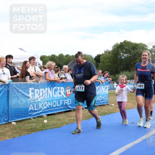 31.08.2025 - Elbe Triathlon Hamburg Strokosch-Dieckow http://msf.ph/oto/8656450 31.08.2025 12:03:52 Ziel 1172, 1387, 1401 meine-sportfotos.de