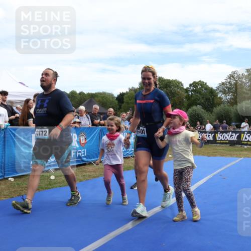 31.08.2025 - Elbe Triathlon Hamburg Strokosch-Dieckow http://msf.ph/oto/8656454 31.08.2025 12:03:52 Ziel 1172, 1387, 1401 meine-sportfotos.de