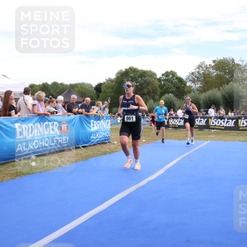 31.08.2025 - Elbe Triathlon Hamburg Strokosch-Dieckow http://msf.ph/oto/8656466 31.08.2025 12:04:02 Ziel 861, 1441, 1497, 1571 meine-sportfotos.de