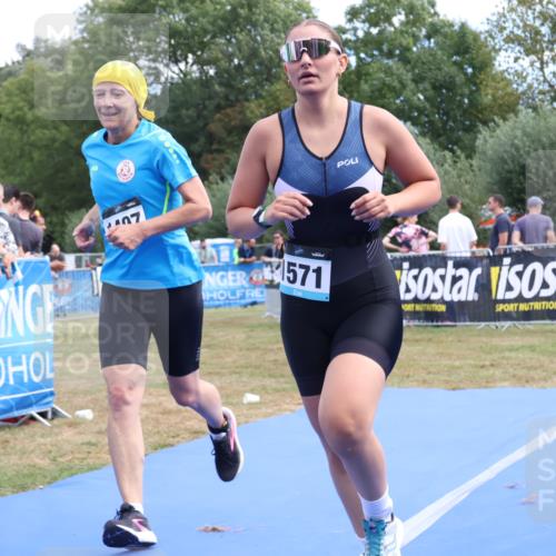 31.08.2025 - Elbe Triathlon Hamburg Strokosch-Dieckow http://msf.ph/oto/8656471 31.08.2025 12:04:04 Ziel 861, 1441, 1497, 1571 meine-sportfotos.de