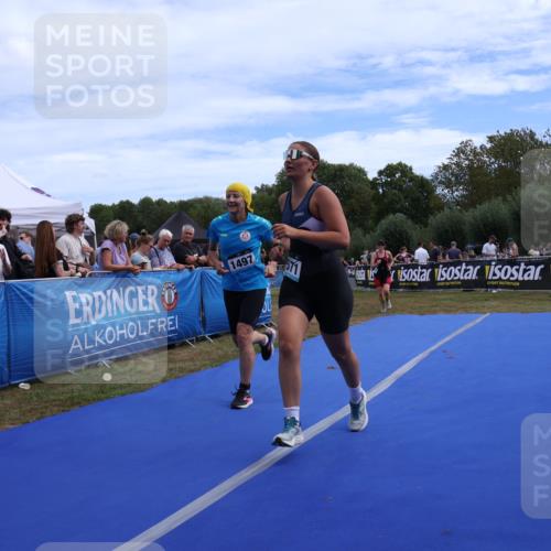 31.08.2025 - Elbe Triathlon Hamburg Strokosch-Dieckow http://msf.ph/oto/8656473 31.08.2025 12:04:05 Ziel 861, 1441, 1497, 1571 meine-sportfotos.de