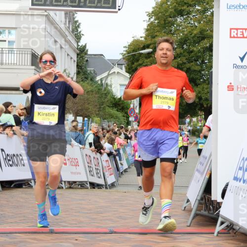 31.08.2025 - 21. Blankeneser Heldenlauf Strokosch-Dieckow http://msf.ph/oto/8656490 31.08.2025 10:30:45 Ziel 2179, 2279, 2102 meine-sportfotos.de